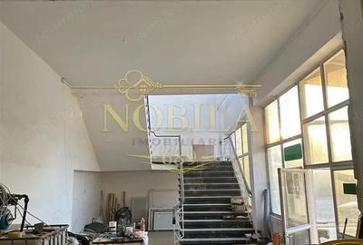 Spațiu comercial, de 900 mp, în Central - 11