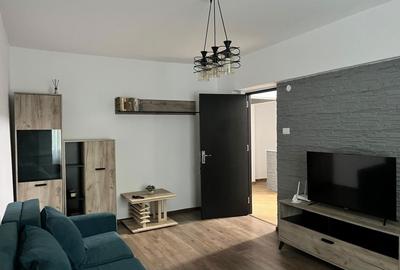 Apartament cu 3 camere decomandat în Exterior Vest - 2