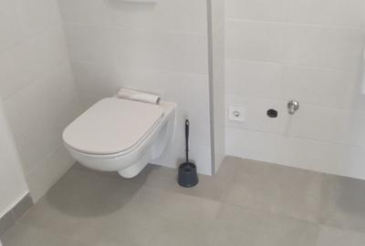 Proprietar închiriez  TERMEN LUNG ap. 2 Camere - 4