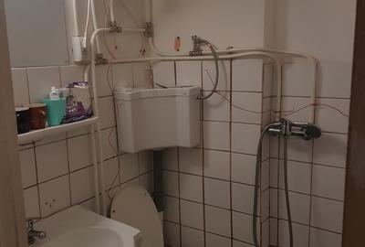 Garsoniera confort trei, in bloc de garsoniere, semimobilata, pe Stadionului 5 - 8