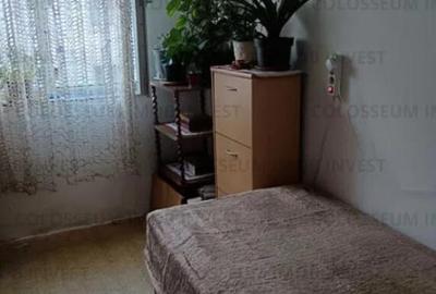 Apartament 3 camere, decomandat - zona Astra - 3