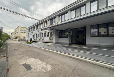 Birou, de 80 mp, în Baza 3 - 2