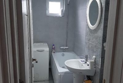 Apartament 3 camere situat in zona Lama - 9