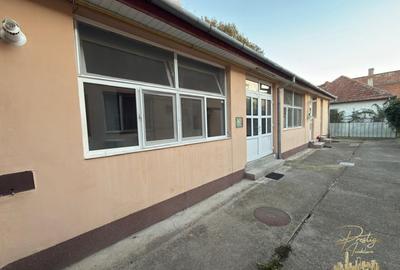 Spatiu Comercial Alimentar de inchiriat | str. Cuza Voda -Ultracentral - 1