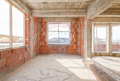 Casă cu 6 camere cu Teren 847 Mp în Hălchiu - 33