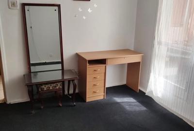 Apartament cu 3 camere decomandat în Drumul Taberei - 4