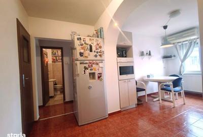 Apartament cu 3 camere, mobilat în 1 Mai - 2