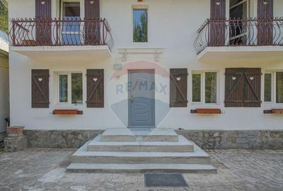 Vila cu potential turistic in Predeal privelisti si linis... - 1