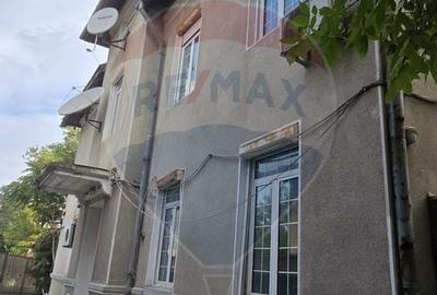 DE VANZARE Casa / Vila cu 11 camere de vanzare in zona Parcul Carol - 4