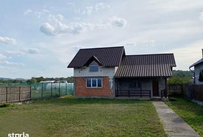 Casă cu 3 camere cu Teren 435 Mp în Groși - 4
