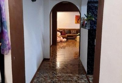 Apartament cu 4 camere semidecomandat, mobilat în Sebastian - 8