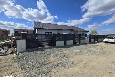 Casă cu 3 camere cu Teren 260 Mp în Central