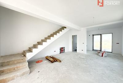 Duplex cu 4 camere cu Canalizare în Săcălaz - 3
