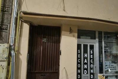 Spațiu comercial, de 26 mp, în Central - 3