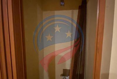 APARTAMENT 4 CAMERE SARARI DECOMANDAT - 9