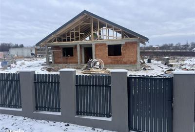 Casă cu 3 camere în Ciurbești - 7