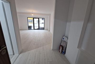 2 camere, finisat, parcare, terasa 31 mp, Sub Cetate, Floresti - 2