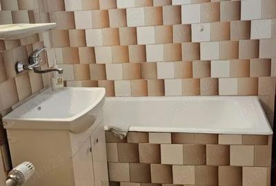 Ap.2 cam.decom,et.3 4,zona DEMOCRATIEI,bl curat si linistit,pret decent,propietar - 6