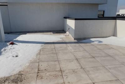 Penthouse cu 3 camere decomandat în Berceni - 17