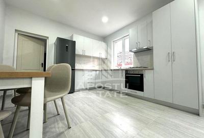 Apartament luminos cu 3 camere si curte comuna - 1