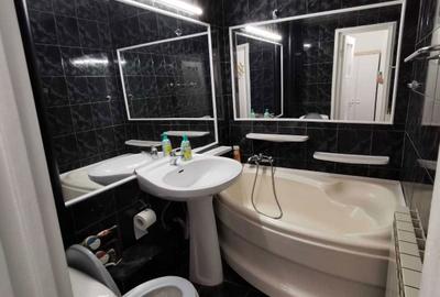 Garsonieră decomandată în Titan - 2