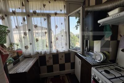 Apartament cu 3 camere, decomandat, zona Mall - 6