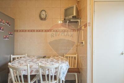 Apartament cu 3 camere decomandat, mobilat în Județean - 14