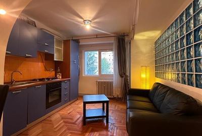 Apartament cu 3 camere decomandat în Pietroasa - 5