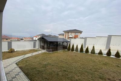 Casa de vanzare, 5 camere, 170 mp, mobilata la cheie, zona D Casa de vanzare, 5 camere, 170 mp, mobilata la cheie, zona D - 17