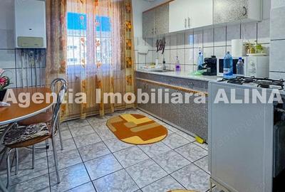 Apartament cu 3 camere semidecomandat în Gojdu - 4