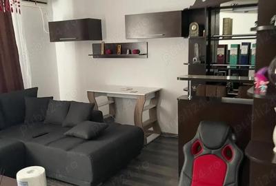 Apartament cu 2 camere decomandat în Carrefour - 1