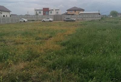 Teren de 1000 mp, în Sânpetru - 2