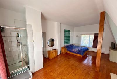 Casa moderna cu design deosebit,situata intr-o zona linistit - 35