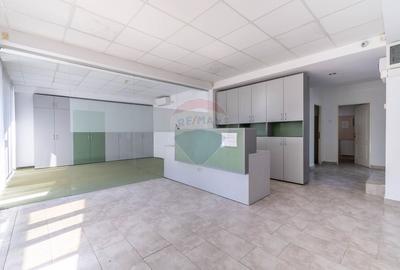 Casă individuală cu 12 camere cu Teren 154 Mp în Semicentral - 2