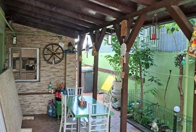 Casă cu 5 camere în Rahova - 3