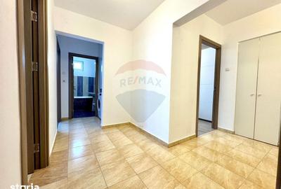 Apartament cu 3 camere decomandat în Decebal - 13