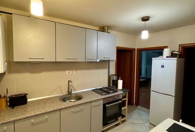 Apartament cu 3 camere decomandat în Central - 5