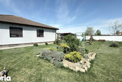 Casă cu 4 camere cu Teren 1105 Mp în Central - 2