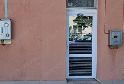 Spațiu comercial, de 39 mp, în Central - 3