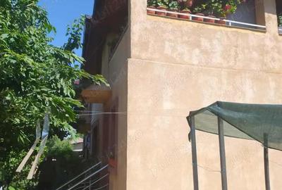 Casă cu 5 camere cu Teren 400 Mp în Roșiori de Vede - 8