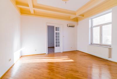 Spațiu generos și versatil pentru birouri sau activități comerciale Spațiu generos și versatil pentru birouri sau activități comerciale - 11