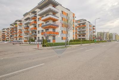Apartament cu 2 camere decomandat, mobilat în Tractorul