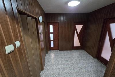 Apartament cu 3 camere decomandat în Vest - 8