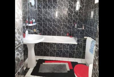 Casă cu 5 camere cu Teren 1124 Mp în Recaș - 4