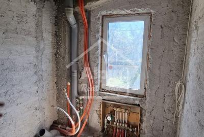 Casă individuală cu 10 camere cu Canalizare în Central - 21