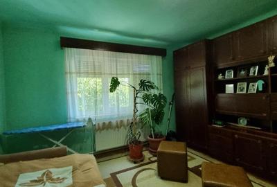 Etajul unei case- Apartament cu garaj si curte proprie - 7