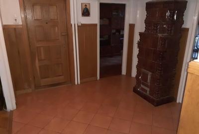 Apartament cu 4 camere decomandat în Exterior Vest - 1