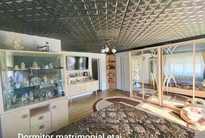 Casă cu 4 camere cu Teren 650 Mp în Central - 1