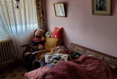 Apartament cu 3 camere semidecomandat în 1 Mai - 27