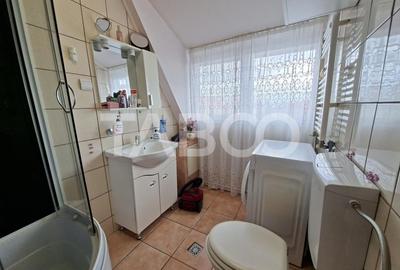 Apartament cu 3 camere decomandat, mobilat în Vasile Aaron - 10